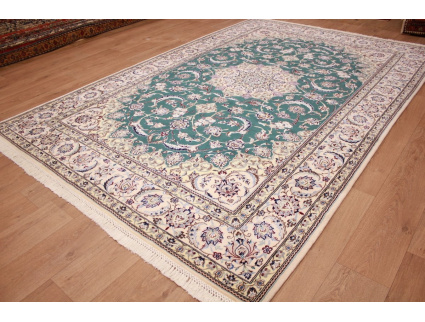 Perser Teppich Nain 9la mit Seide 310x206 cm Grün