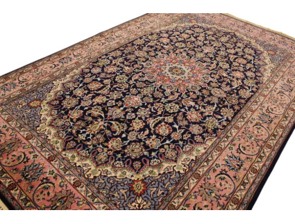 isfahan_blau_10_1953674035