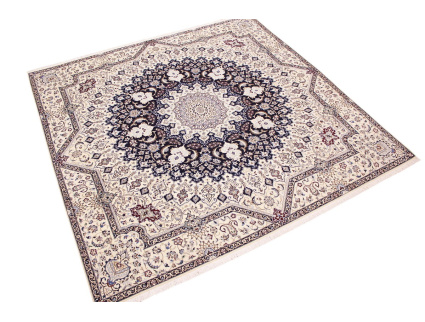 nain_habibian_quadratisch_2