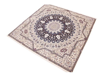 nain_habibian_quadratisch_3