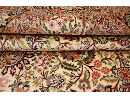 seidenteppich_kaschmir_online_gunsig_bestellen_by_teppich_com_etfa_5